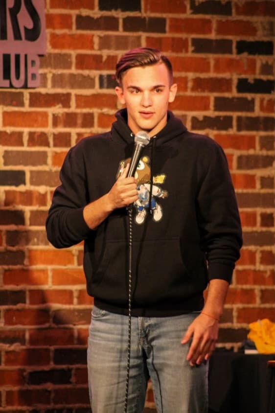 Nate Roscoe performing live (10)